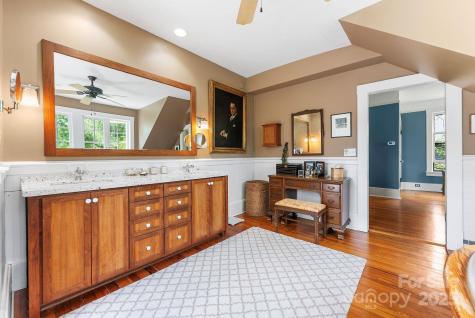 156 Cumberland Avenue Asheville NC 28801