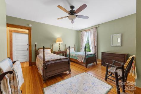 156 Cumberland Avenue Asheville NC 28801