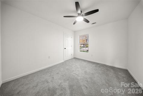 10107 Clairemore Place Charlotte NC 28216