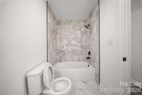 10107 Clairemore Place Charlotte NC 28216