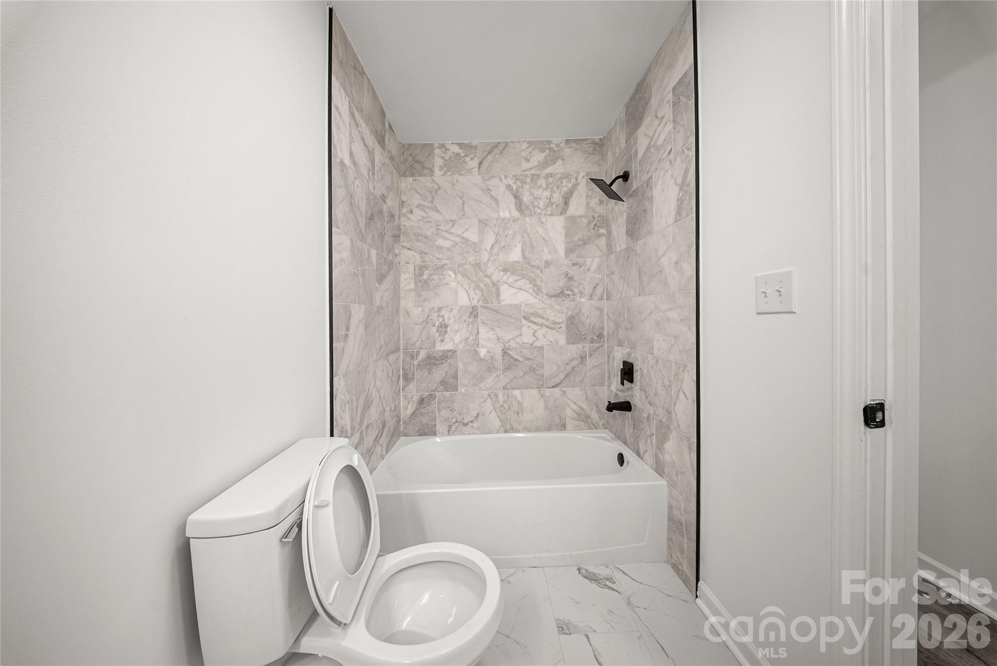10107 Clairemore Place Charlotte NC 28216