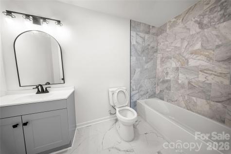 10107 Clairemore Place Charlotte NC 28216