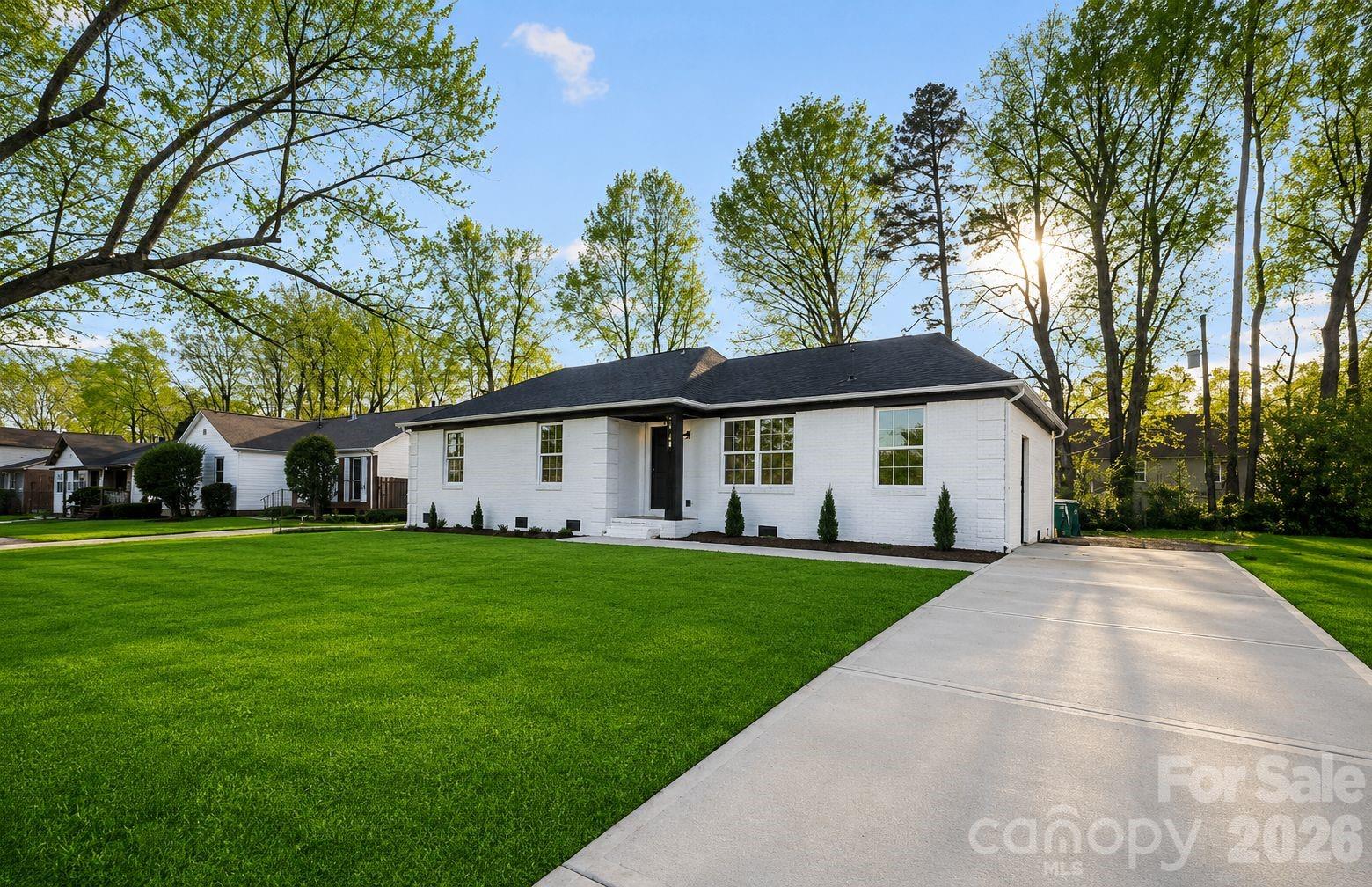 10107 Clairemore Place Charlotte NC 28216
