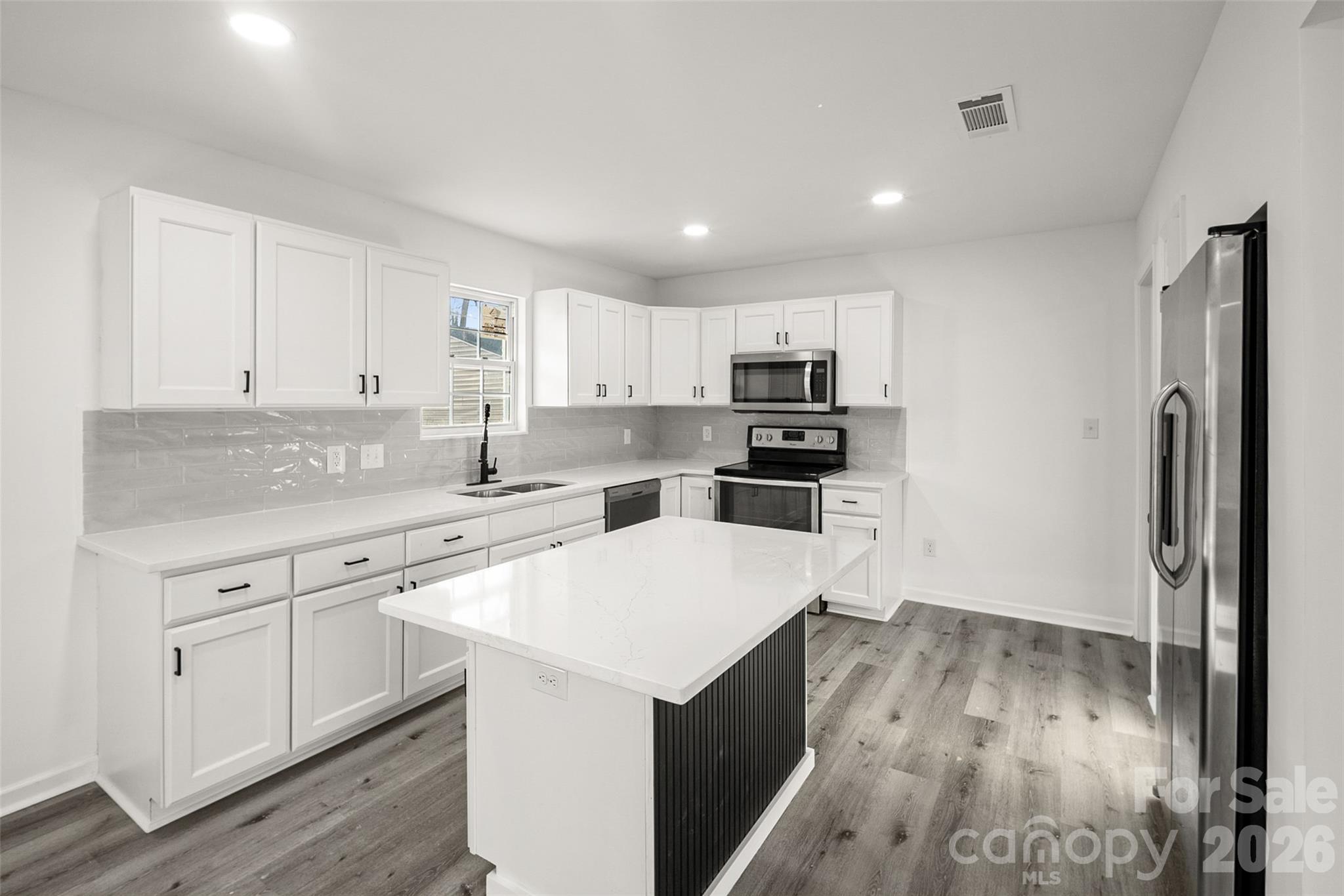 10107 Clairemore Place Charlotte NC 28216