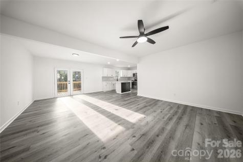 10107 Clairemore Place Charlotte NC 28216