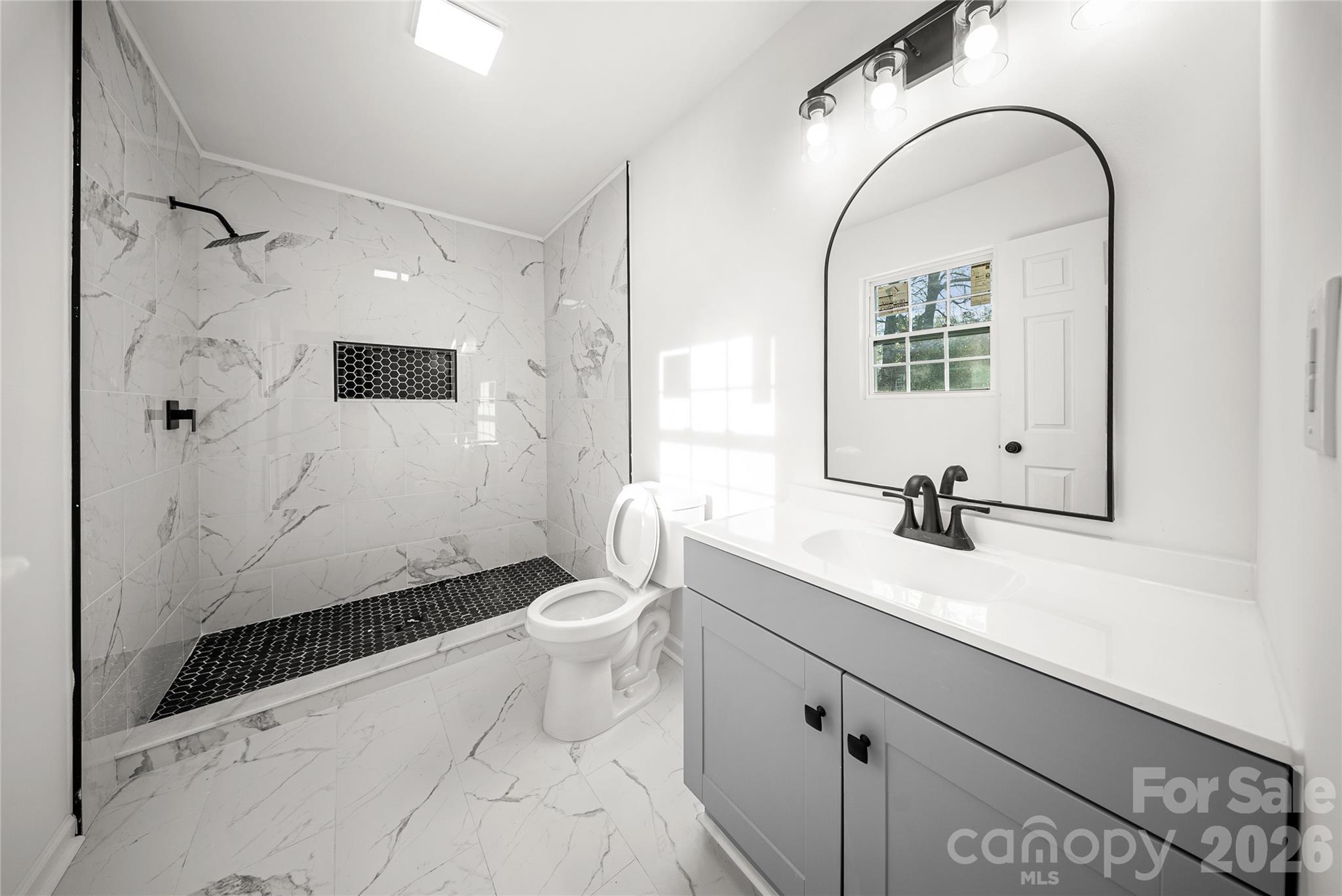 10107 Clairemore Place Charlotte NC 28216