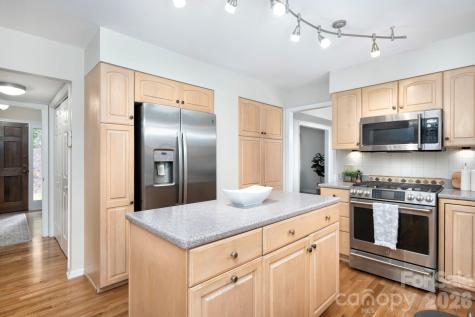107 Ballantree Drive Asheville NC 28803