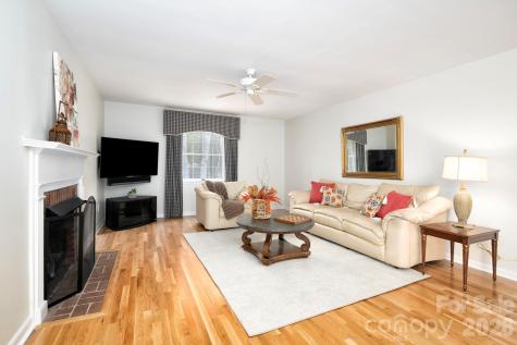 107 Ballantree Drive Asheville NC 28803
