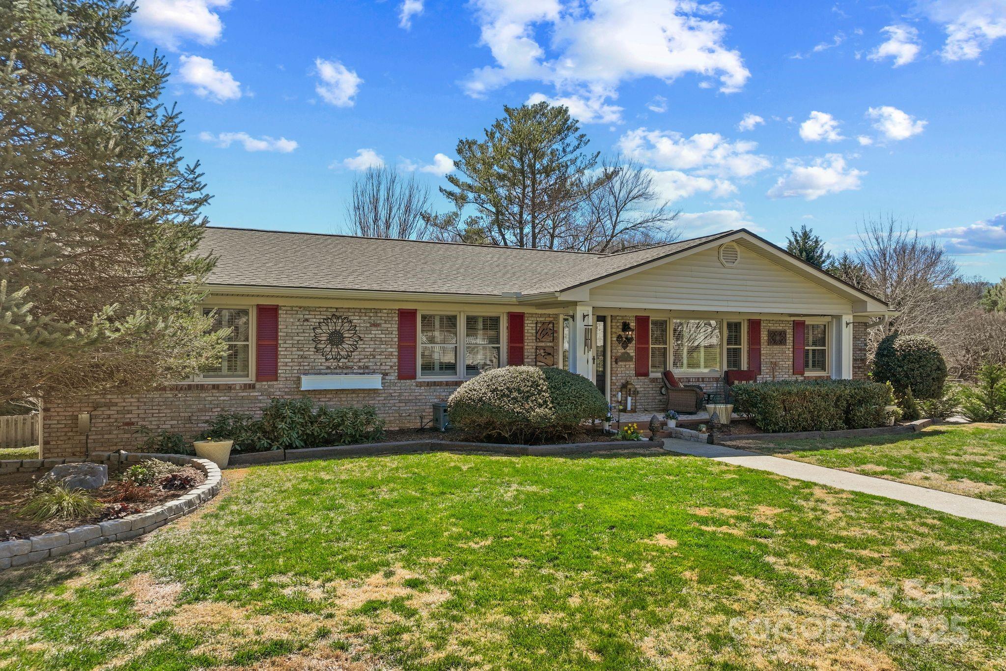 9 Ballantree Drive Asheville NC 28803