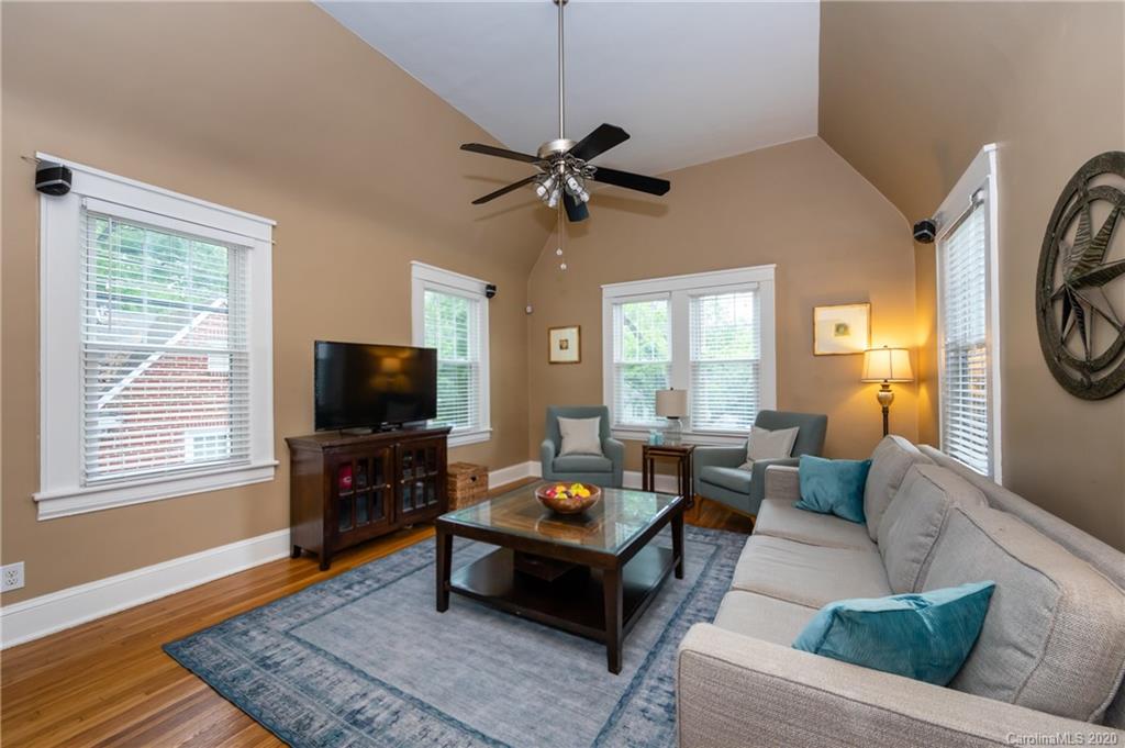 1809 Kensington Drive Charlotte NC 28205