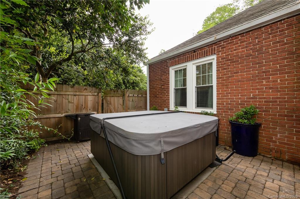 1809 Kensington Drive Charlotte NC 28205