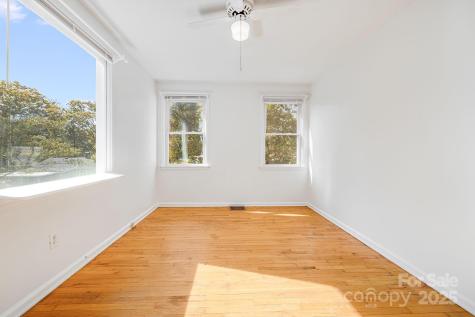 209 Governors View Road Asheville NC 28805