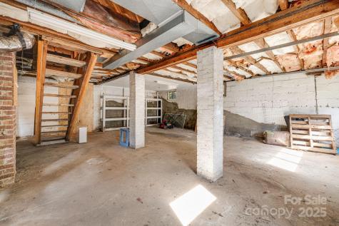 209 Governors View Road Asheville NC 28805