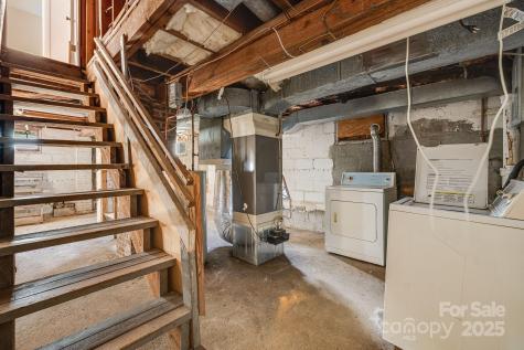 209 Governors View Road Asheville NC 28805