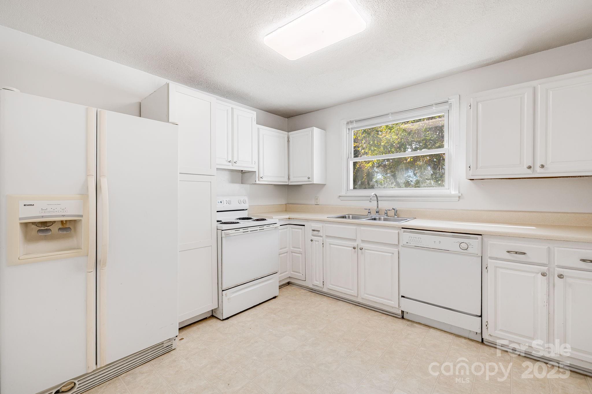 209 Governors View Road Asheville NC 28805