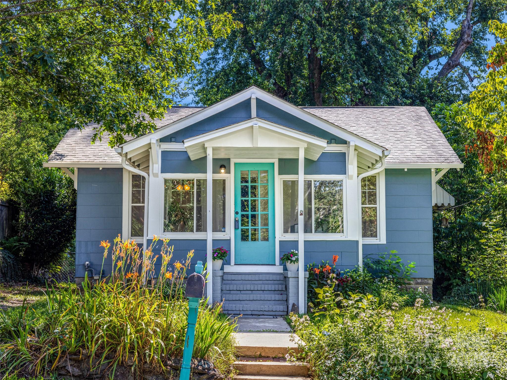 11 Craig Circle Asheville NC 28805