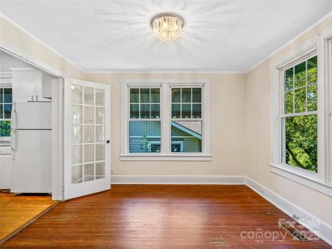 11 Craig Circle Asheville NC 28805