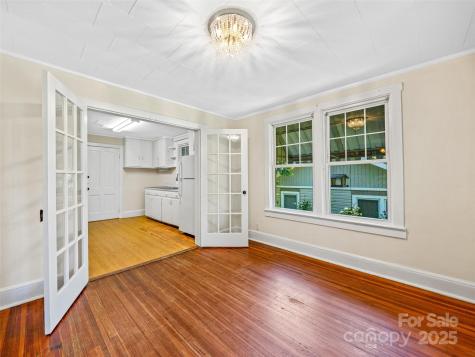 11 Craig Circle Asheville NC 28805