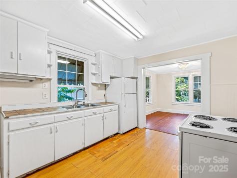 11 Craig Circle Asheville NC 28805