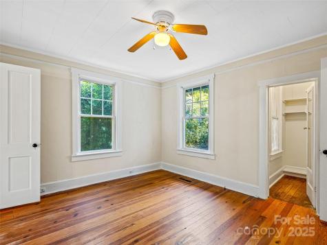 11 Craig Circle Asheville NC 28805