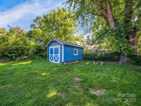 11 Craig Circle Asheville NC 28805