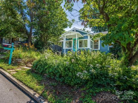 11 Craig Circle Asheville NC 28805