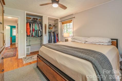 24 Forest Lane Black Mountain NC 28711