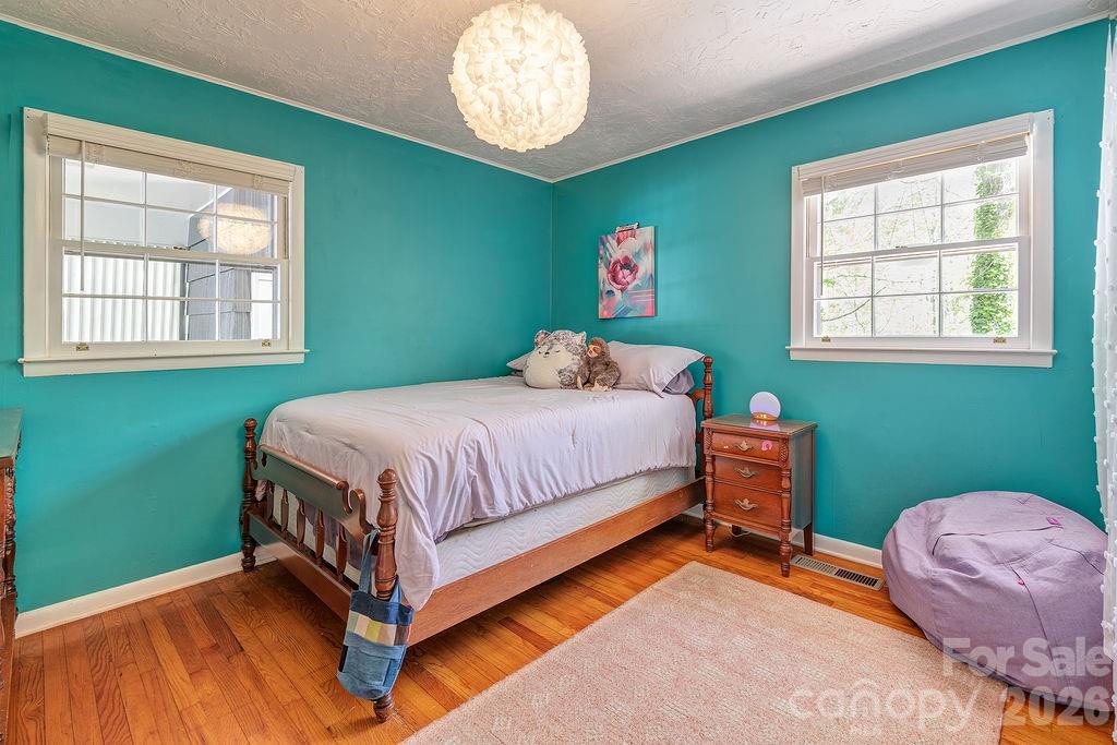 24 Forest Lane Black Mountain NC 28711