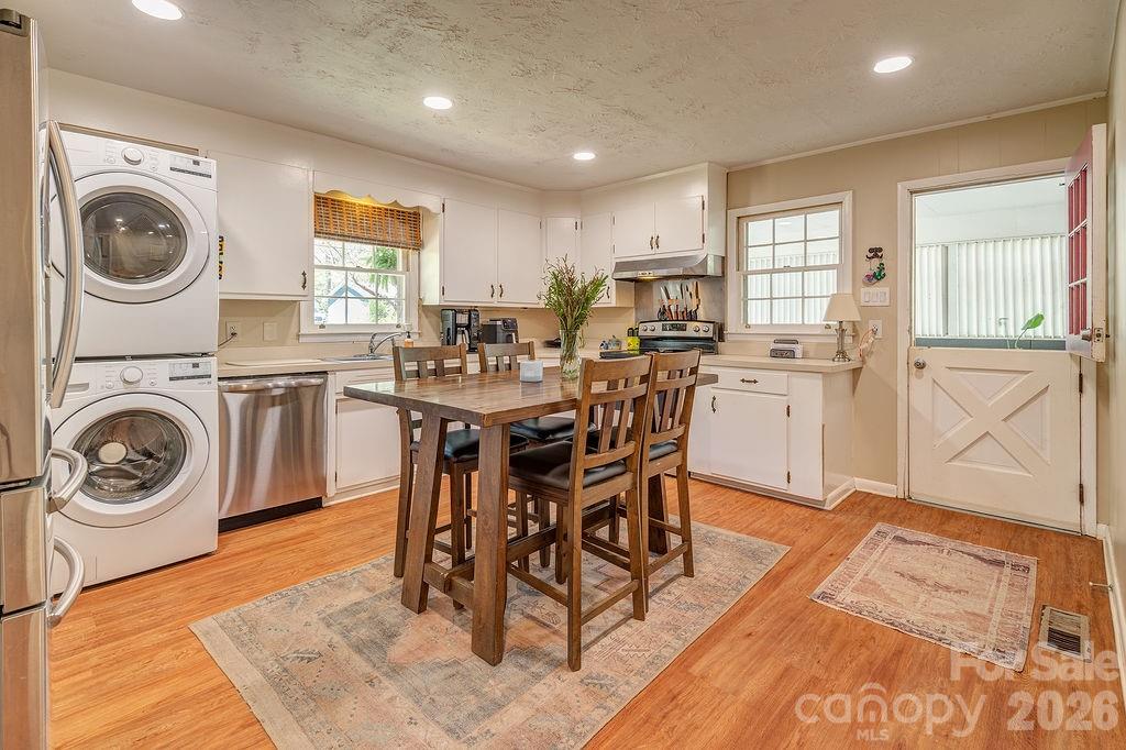 24 Forest Lane Black Mountain NC 28711