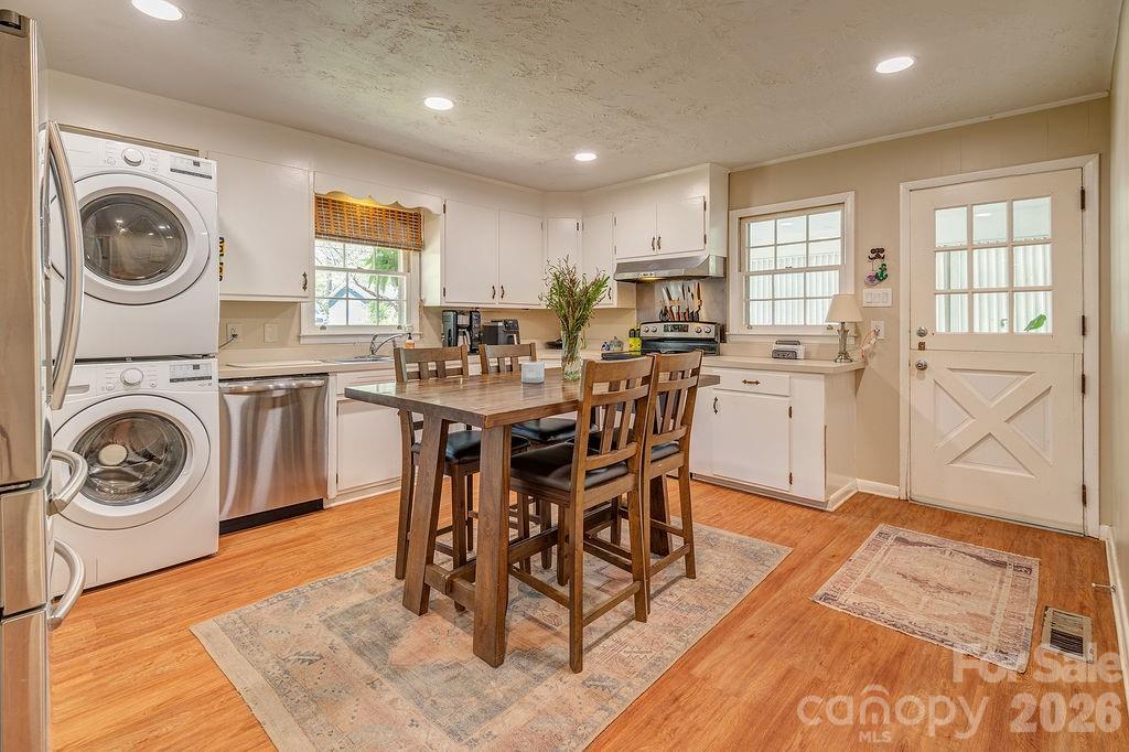 24 Forest Lane Black Mountain NC 28711