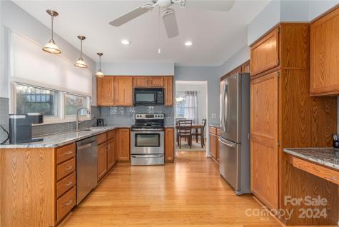 40 Cedarcliff Circle Asheville NC 28803