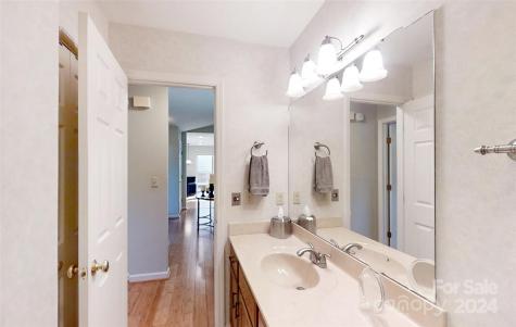 40 Cedarcliff Circle Asheville NC 28803