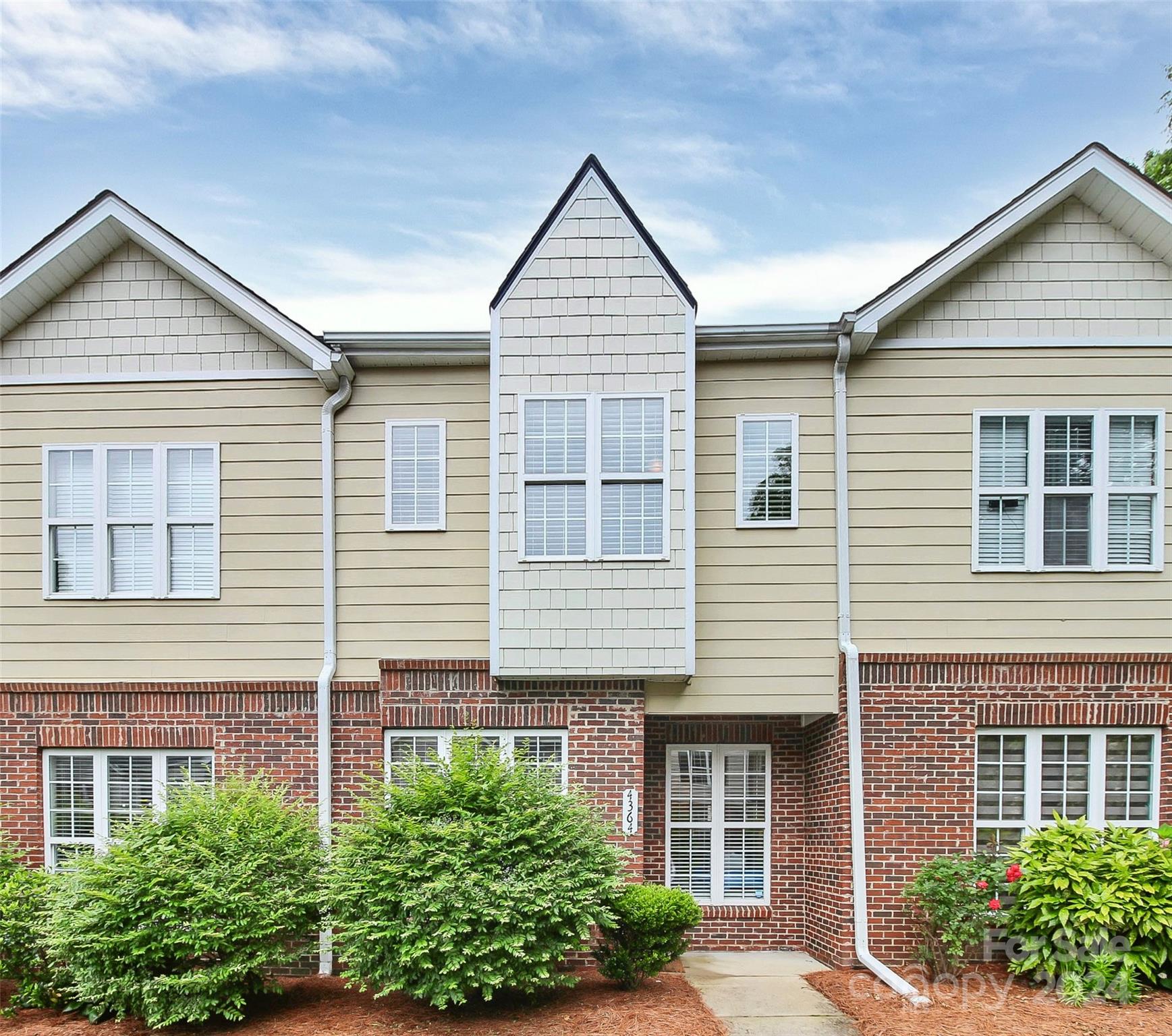 4364 Yoruk Forest Lane Charlotte NC 28211