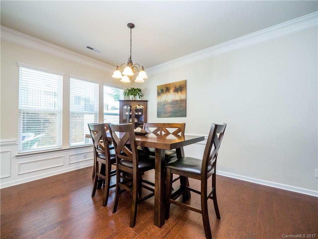2481 Diplomat Lane Charlotte NC 28210