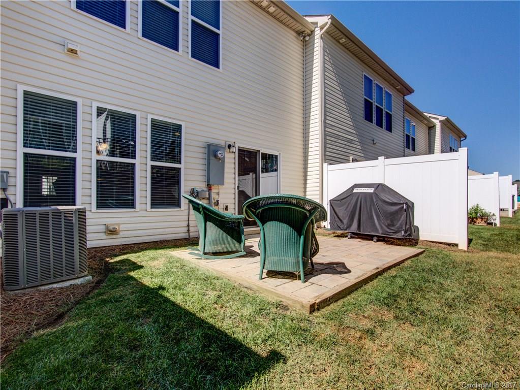 2481 Diplomat Lane Charlotte NC 28210
