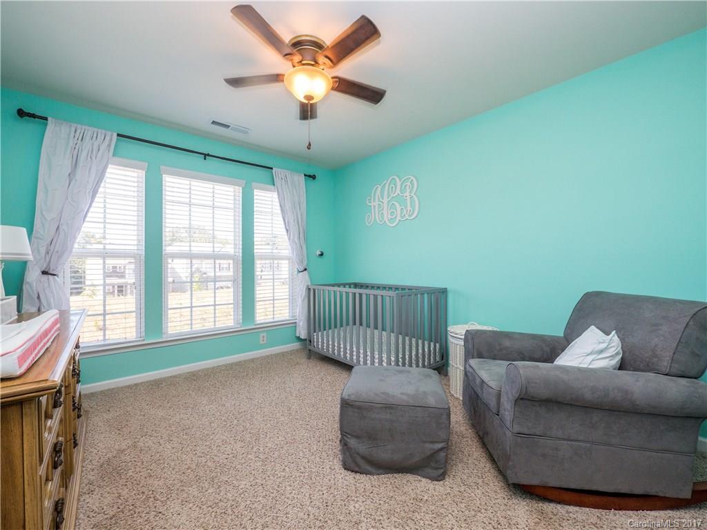 2481 Diplomat Lane Charlotte NC 28210