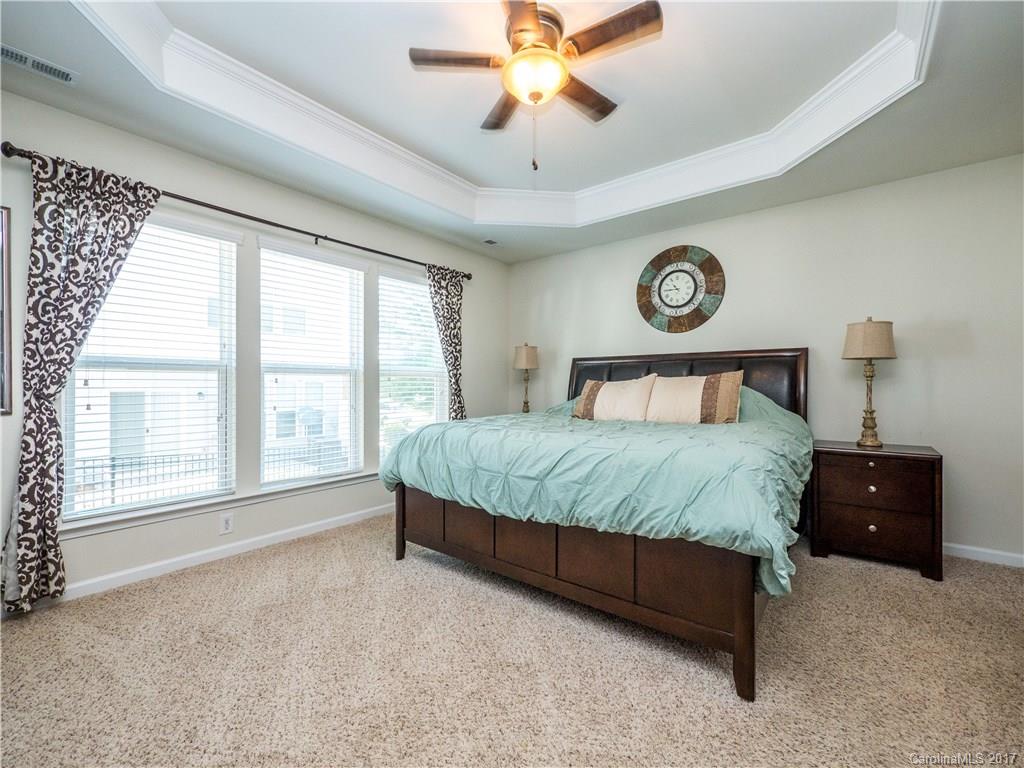 2481 Diplomat Lane Charlotte NC 28210