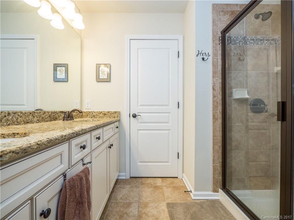 2481 Diplomat Lane Charlotte NC 28210