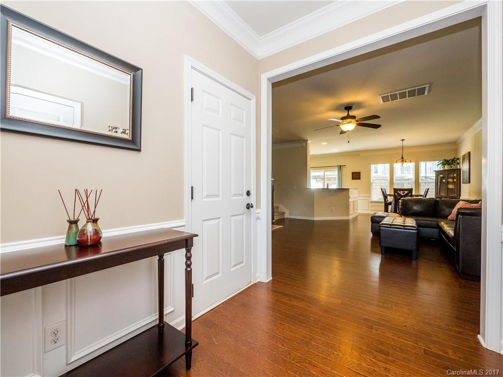 2481 Diplomat Lane Charlotte NC 28210