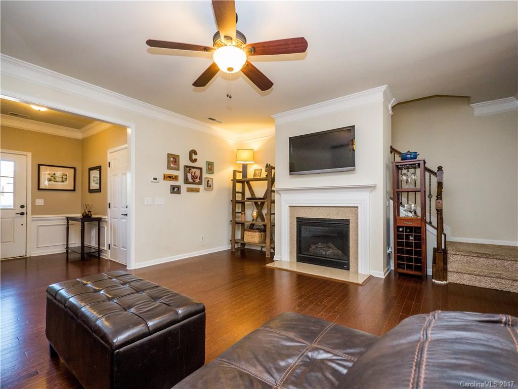 2481 Diplomat Lane Charlotte NC 28210