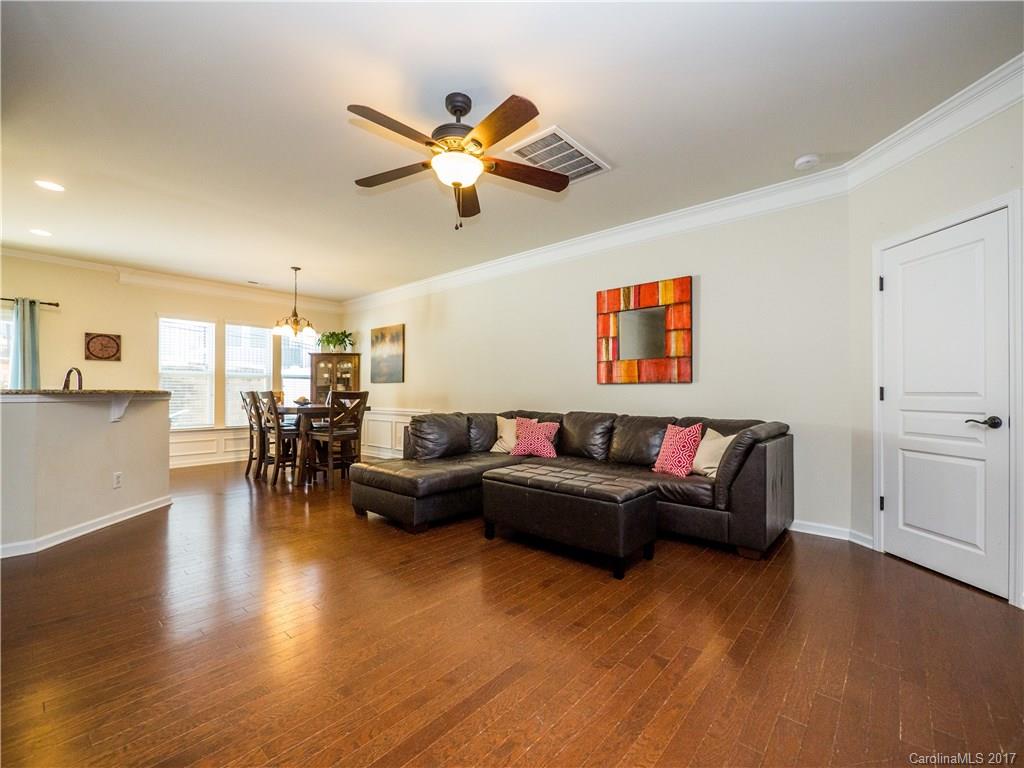 2481 Diplomat Lane Charlotte NC 28210