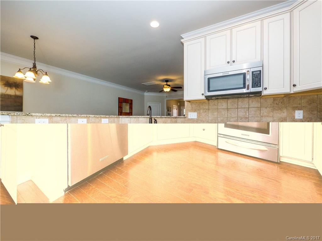 2481 Diplomat Lane Charlotte NC 28210
