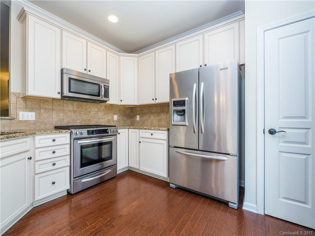 2481 Diplomat Lane Charlotte NC 28210