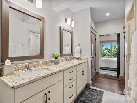 9 Soaring Hawk View Asheville NC 28804