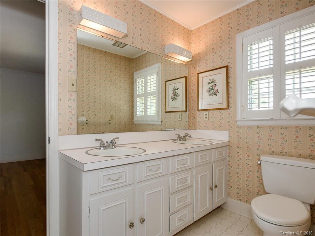 2318 Richardson Drive Charlotte NC 28211