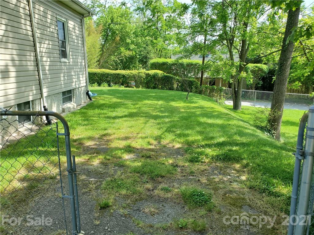 23 Gray Street Asheville NC 28801