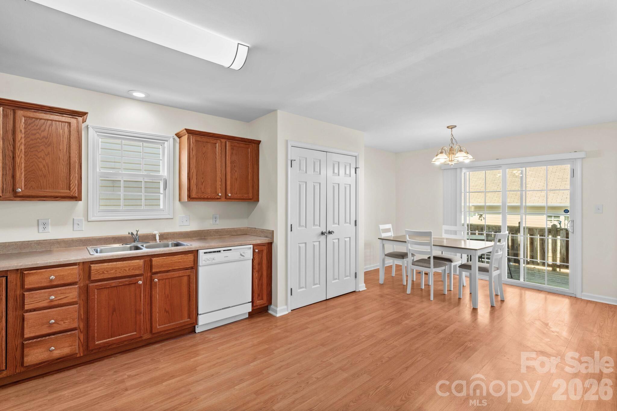 219 19th Avenue SE Hickory NC 28602