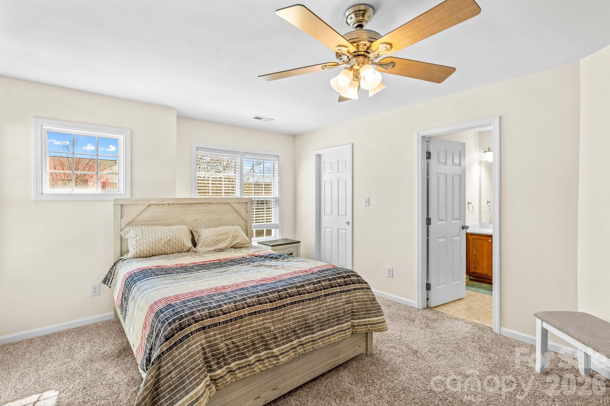 219 19th Avenue SE Hickory NC 28602