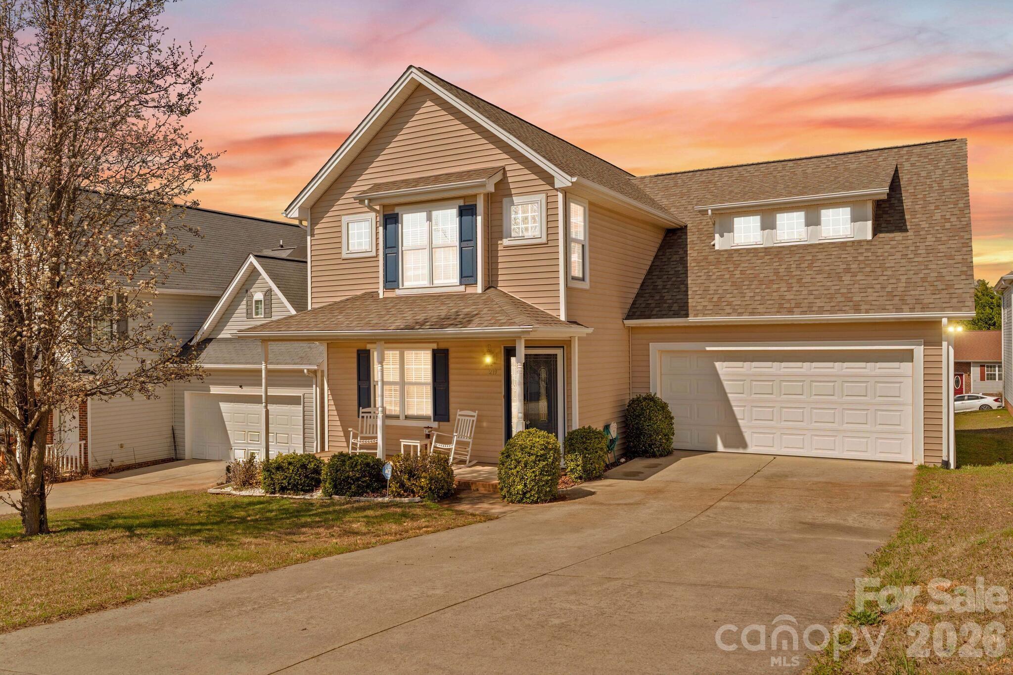 219 19th Avenue SE Hickory NC 28602