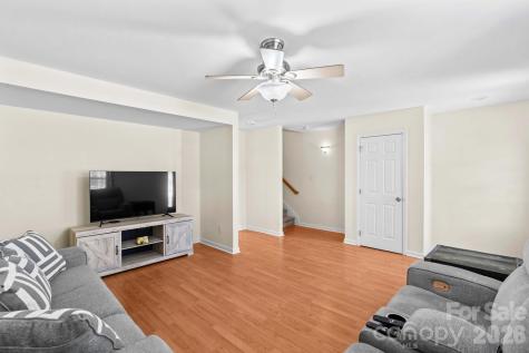 219 19th Avenue SE Hickory NC 28602
